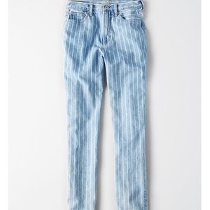 American Eagle Mom Jean